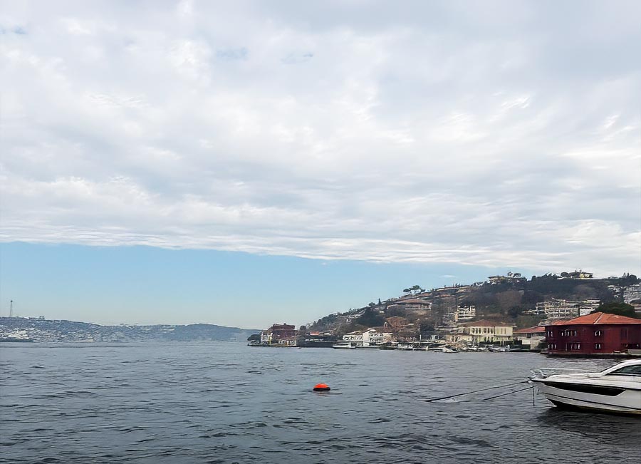 Exclusive Waterfront Residence with Panoramic Bosphorus Views in Beylerbeyi